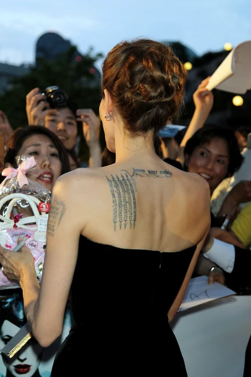 tatuaje angelina jolie jpeg