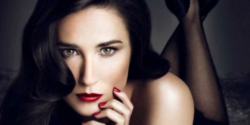 Demi Moore, în reclama la produsele Helena Rubinstein