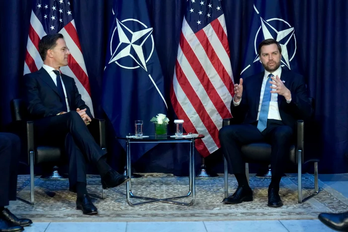 Secretarul general al NATO și vicepreședintele SUA la Conferința de la Munchen FOTO PROFIMEDIA