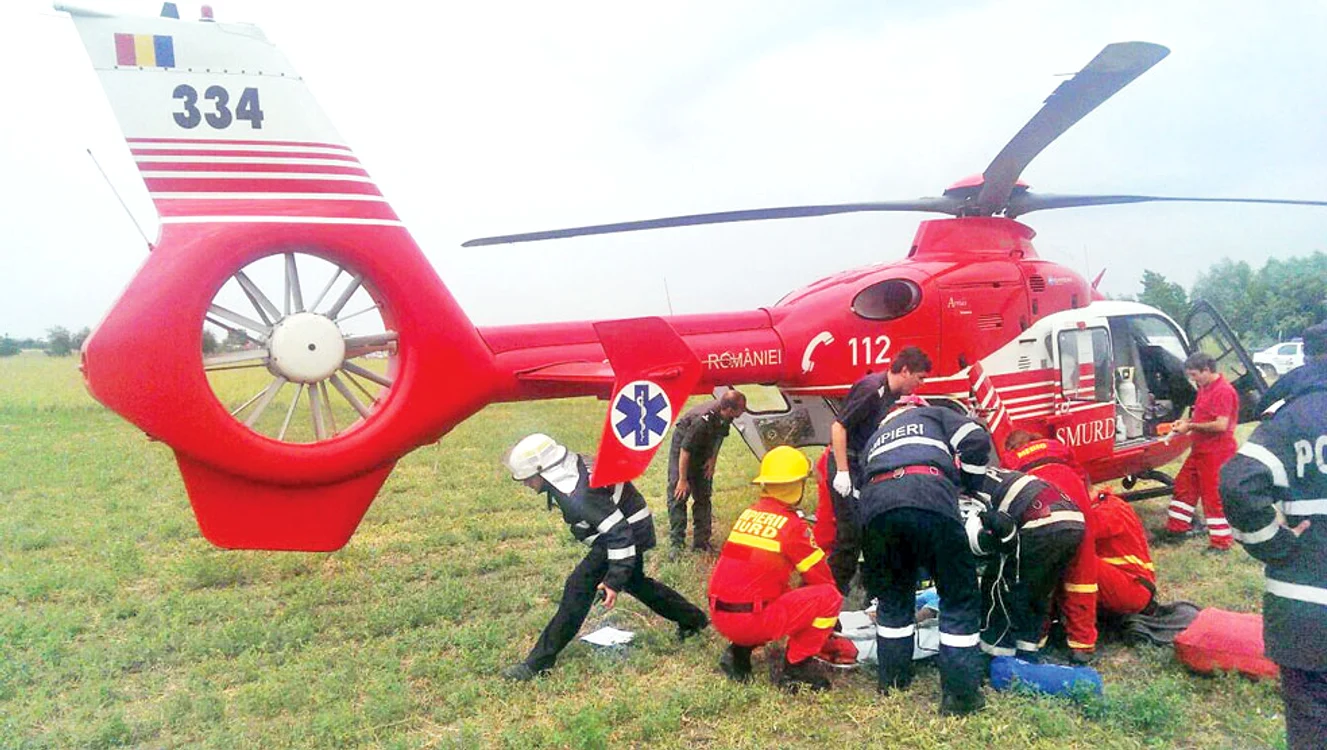 Un copil de 8 ani a fost dus la spital cu elicopterul