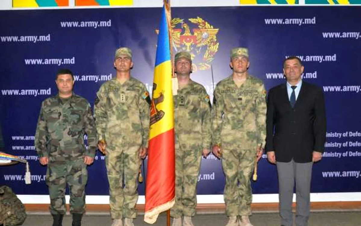 militari moldoveni gata de parada
