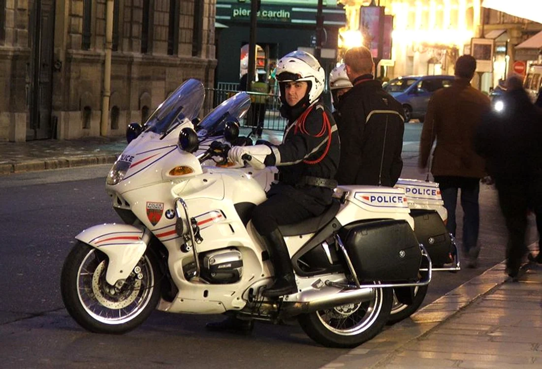 Poliţiştii francezi au fost solicitaţi să intervină de mai multe ori în centrul oraşului