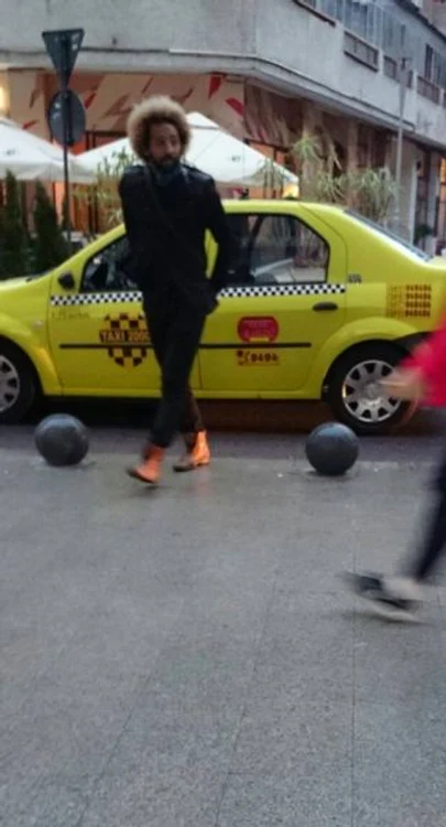 Kamara a întârziat la eveniment