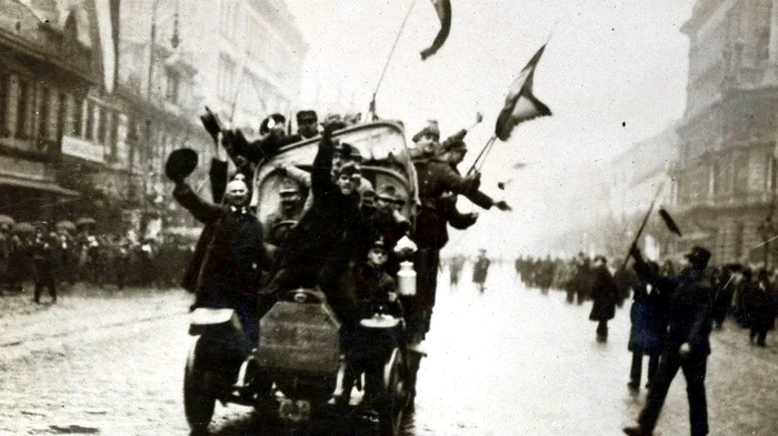  A fost proclamată Republica Sovietică Ungaria, primul stat comunist din Europa Arhivă Historia
