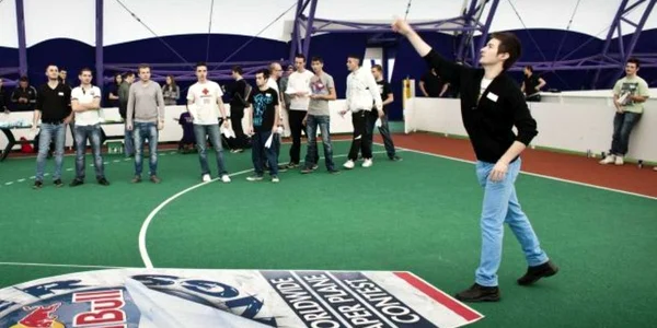 Campionatul Mondial de Avioane de Hârtie va avea loc la Salzburg