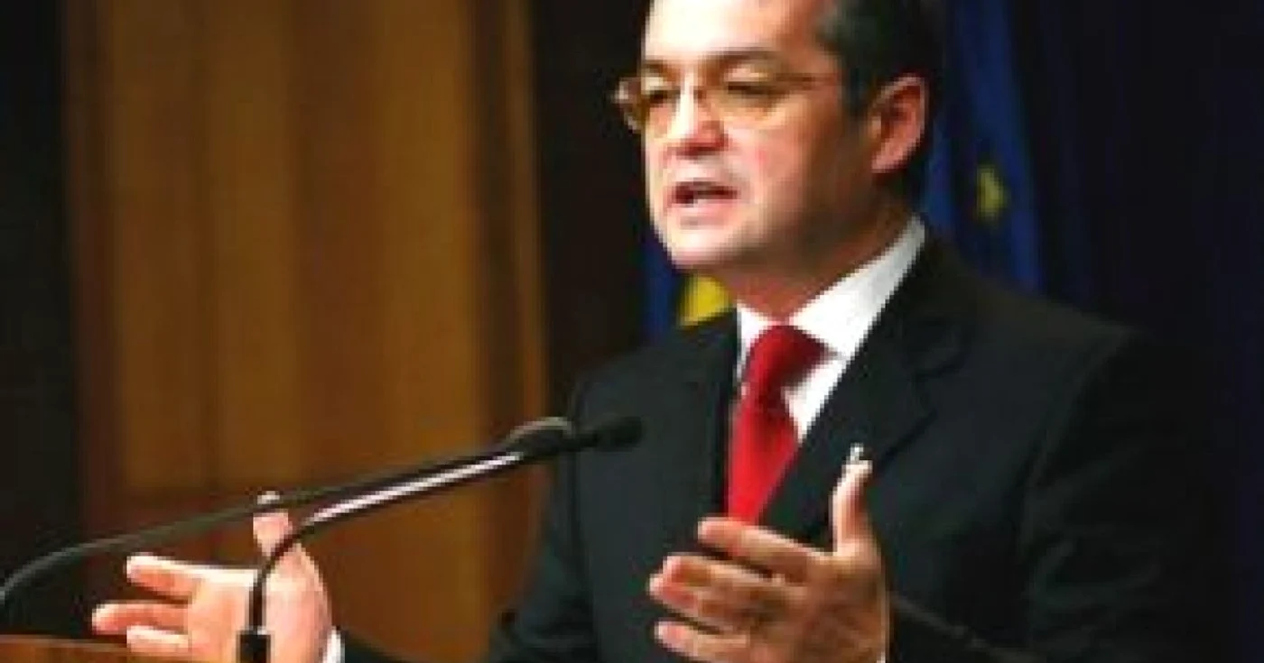 Emil Boc: Ajutorul pentru încălzire a fost majorat la 615 lei