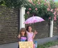A ieșit la poartă cu prietena ei pentru a vinde cireșele cu 5 lei punga 