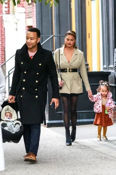 2 luna profimedia 0395647005 jpg jpeg