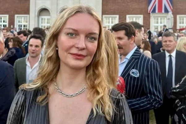 FSB-ul lui Putin o pune pe lista persoanelor căutate pe o fostă vedetă Vogue devenită consilier local în Londra. „Soarta ei este pecetluită”