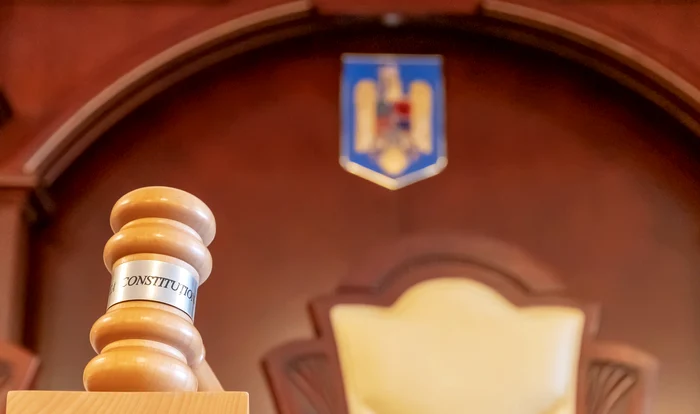 Legea anti-străini, pe masa judecătorilor   FOTO Facebook