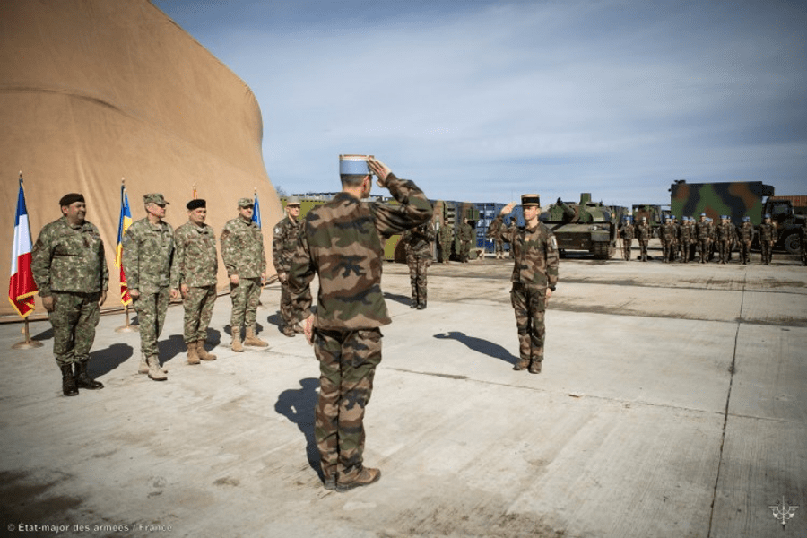 A fost schimbată comanda Grupului de luptă al NATO în România. Cine sunt fostul și noul comandant