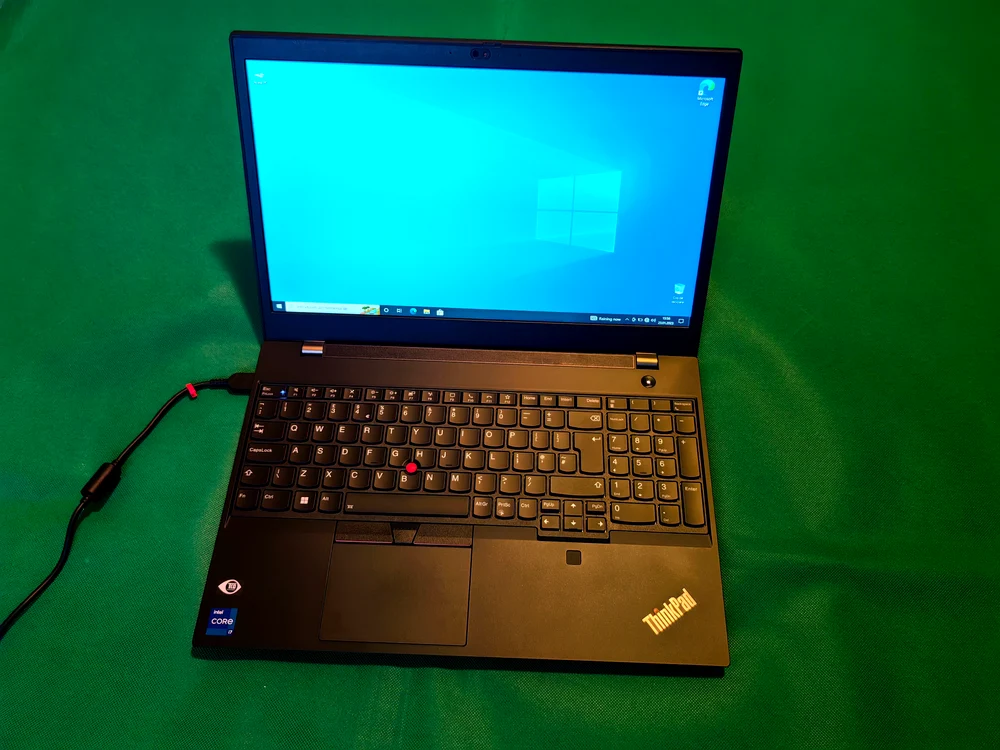 Lenovo ThinkPad P15v Gen 3. FOTO Adrian Pogîngeanu