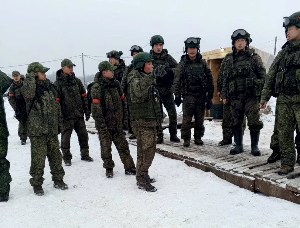 Un nou contingent de soldaţi nord-coreeni ar putea ajunge pe linia frontului. Foto X