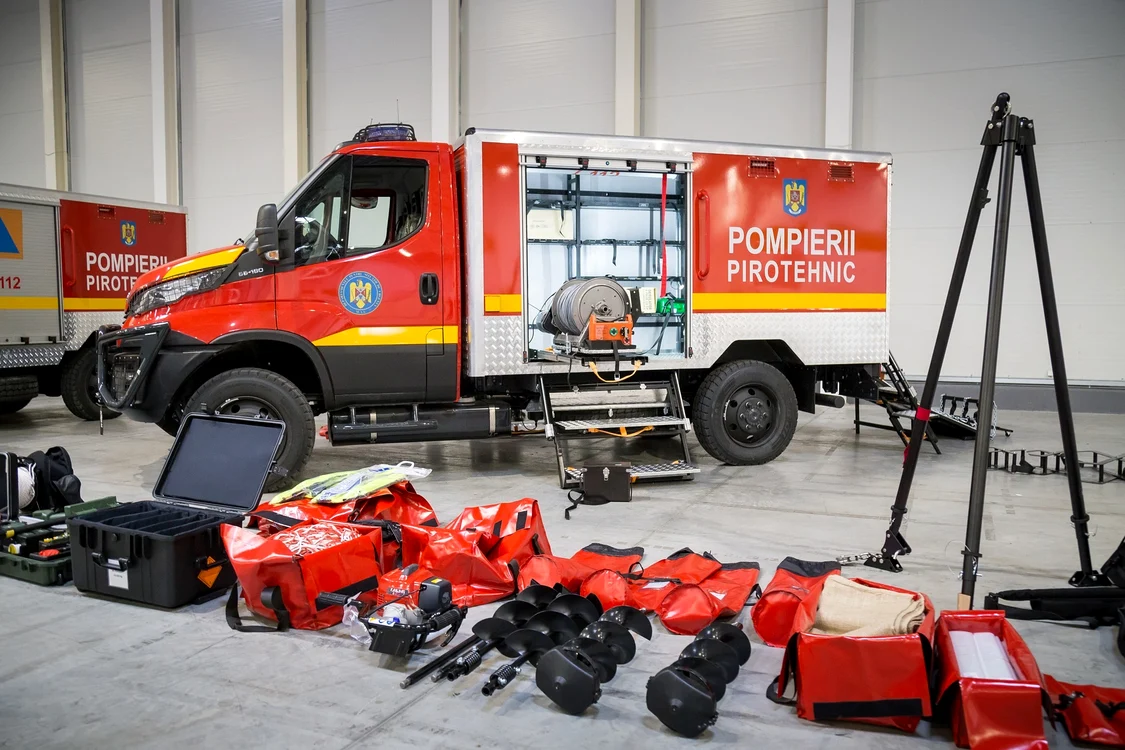 IGSU a fost dotat cu 12 autospeciale pirotehnice FOTO: IGSU