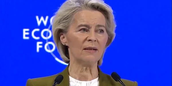 Ursula von der lyen  la Davos captura x comisia europeana png