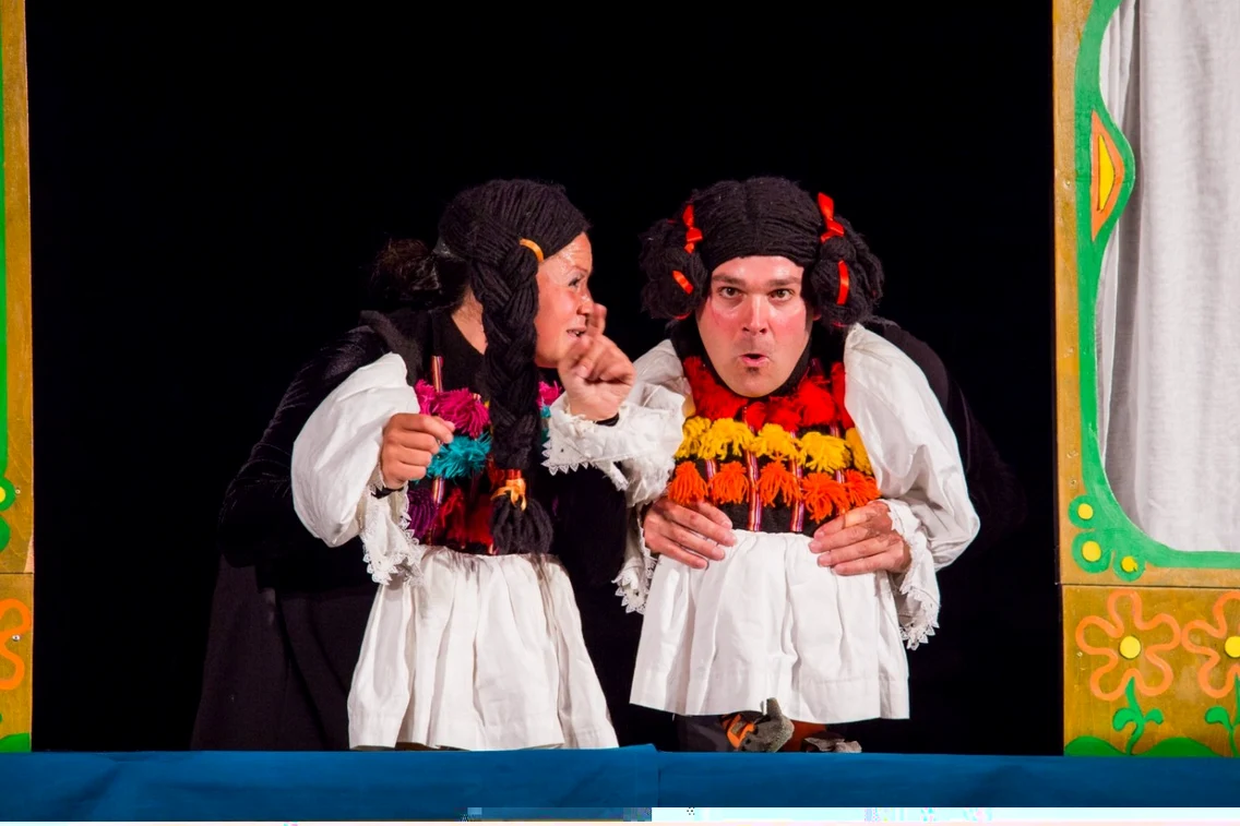 teatru de papusi