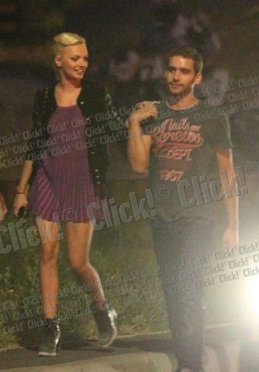 Alexandra Stan şi noul ei iubit (FOTO STEFAN ANDREI)