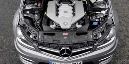 Mercedes-Benz C63 AMG motor