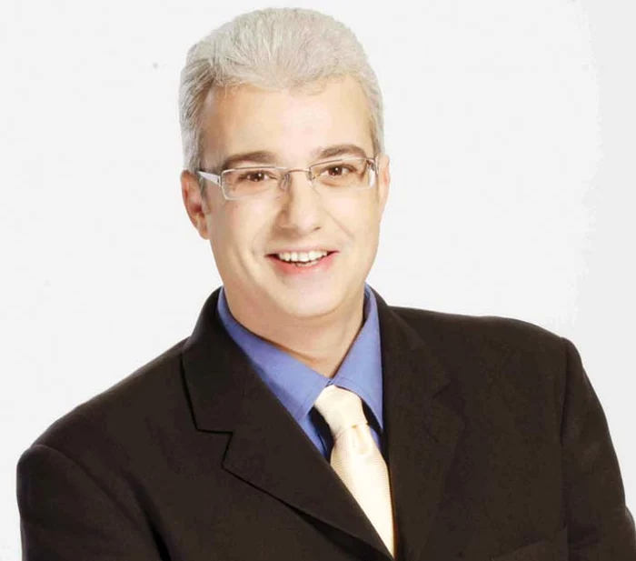 
    Cătălin Crişan este mândru că Raris şi Daria sunt pe val la "Next Star" şi  "KidSing"  