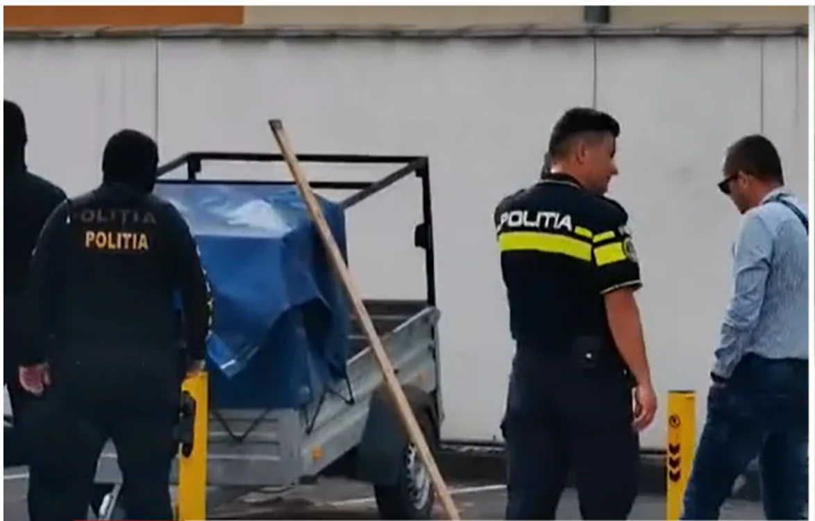 Cadavrul a fost găsit într-o remorcă cu prelată. FOTO captură video Stirile ProTv