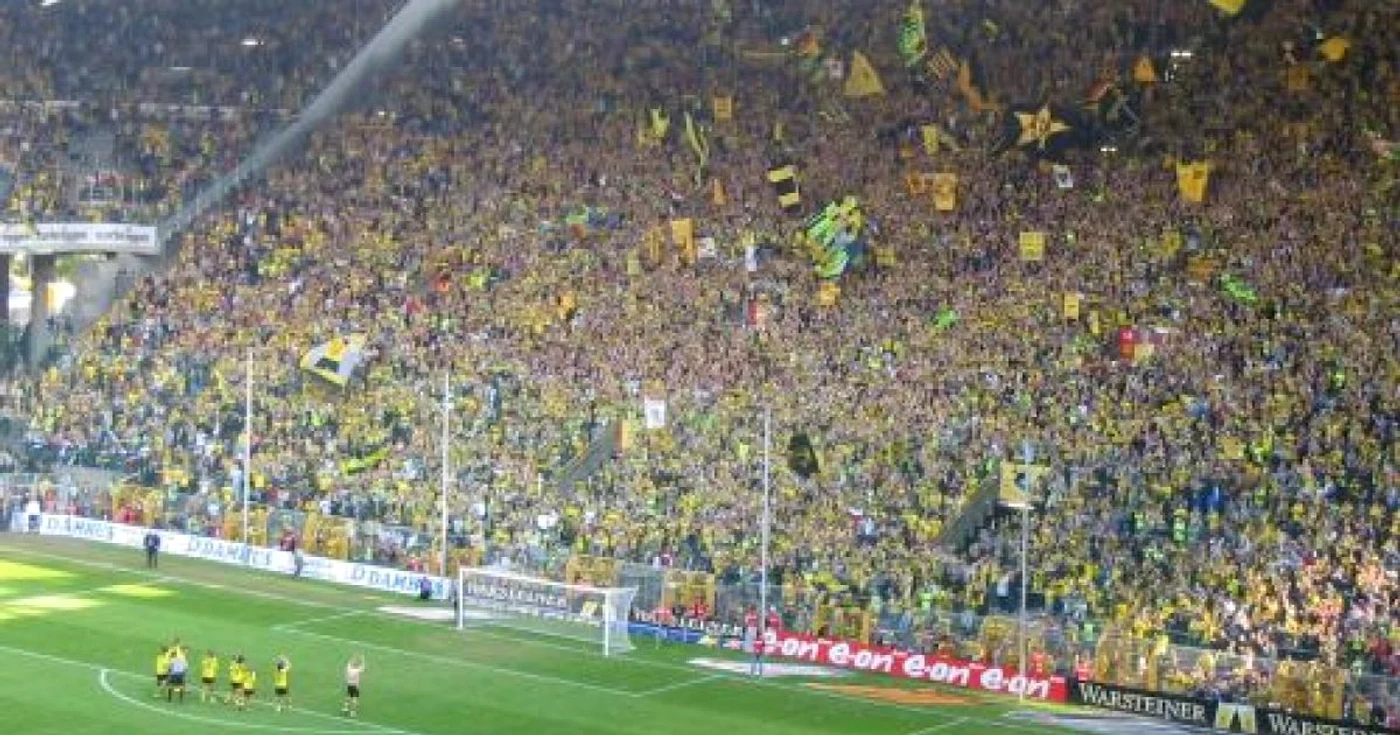FOTBAL: Borussia Dortmund a sistat vânzarea abonamentelor!