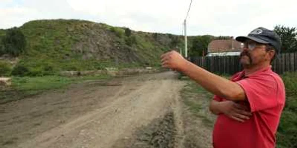 Deşeurile ar putea ajunge la casele din apropierea gropii de gunoi Timiş-Triaj. Foto: Arhivă. 