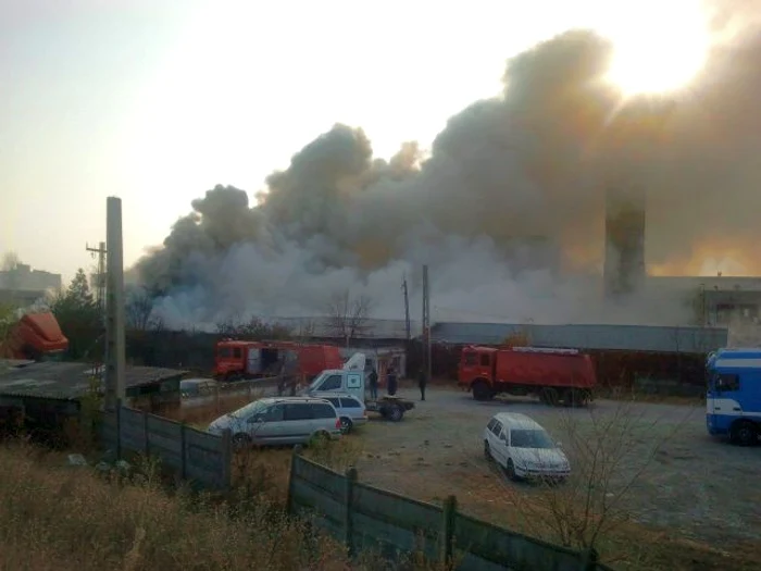 Coloana de fum avea zeci de metri înălţime