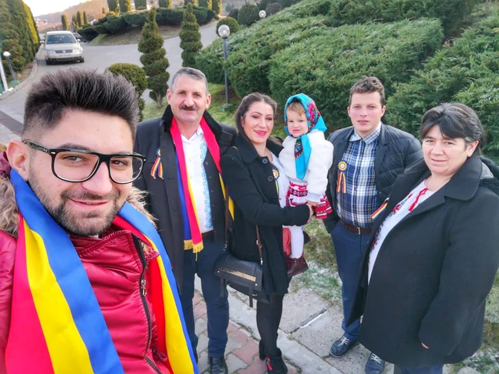 1 ionut gojman si parintii lui jpg jpeg