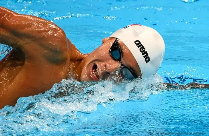 David Popovici campion mondial 200 m la Budapesta noul Michael Phelps (3) jpg