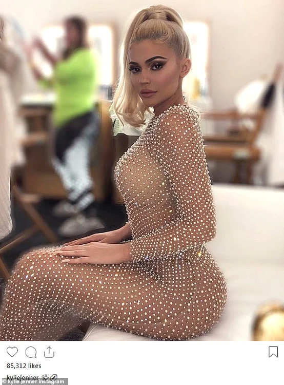 1 kylie jenner transparenta 2 jpg jpeg