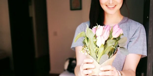 8 martie 2019 - Ziua Femeii sau Ziua Mamei. Ce sărbătorim de fapt?
