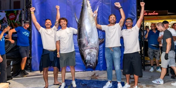 ton de 160 de kilograme capturat de patru italieni (1) png
