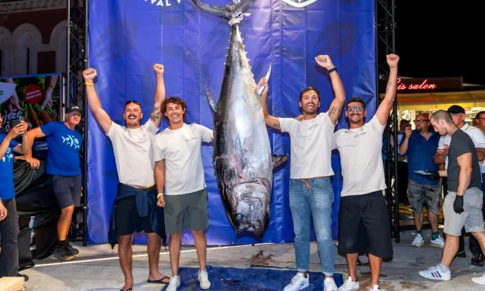ton de 160 de kilograme capturat de patru italieni (1) png
