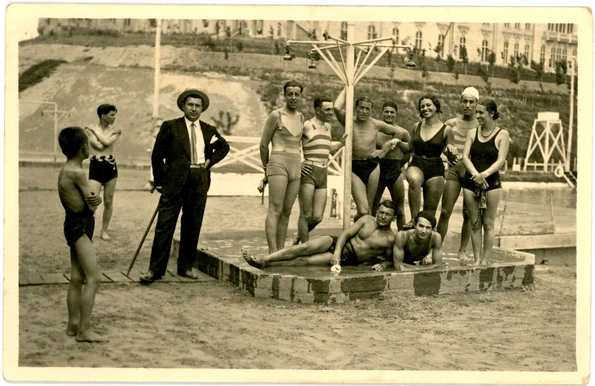 1931. Ștrand în Iași (© Arhivele Naționale ale României, Colecția Documente fotografice, F I 3652 (1)