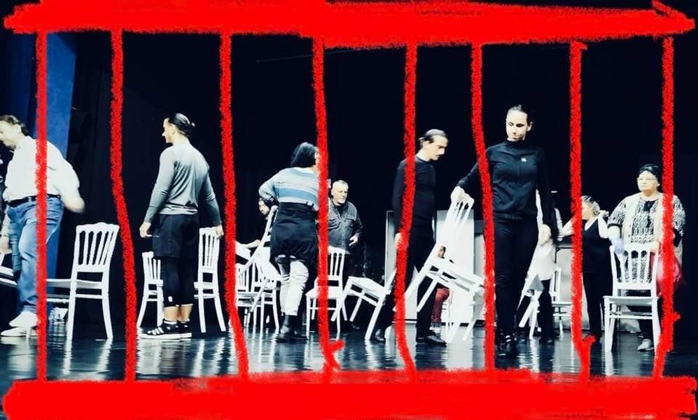 Spectacol aniversar în care joacă unul dintre cei mai importanți actori români, ținut secret de conducerea teatrului din Târgu Jiu