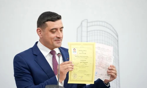 George Simion și-a prezentat diplomele FOTO Mediafax 