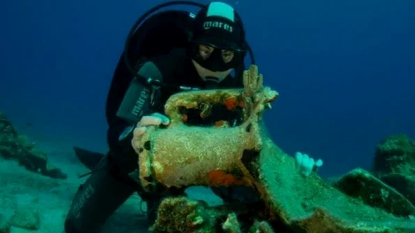 Grecia a inaugurat primul muzeu submarin, o epavă antică „Partenonul naufragiilor” jpeg