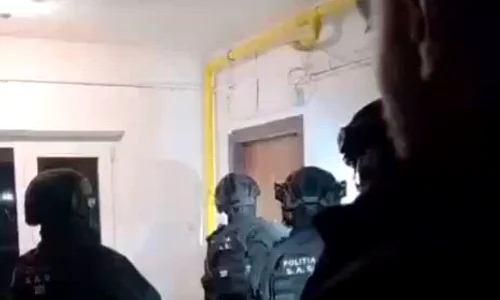 Tânăr din Hunedoara, reținut pentru incitare la ură și violență SURSĂ Poliția Română mp4 thumbnail png