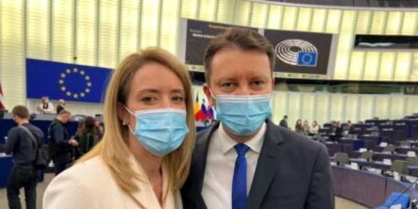 Siegfriend Muresan si Roberta Metsola