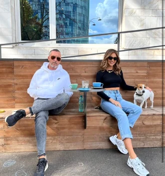 Teodora, fiica lui Mihai Stoica, a învins cancerul foto: Facebook