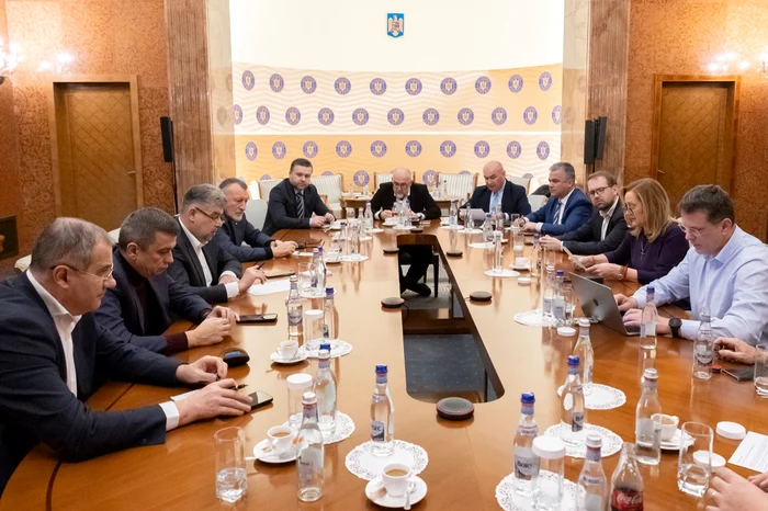 Marile partide au început anul la masa negocierilor FOTO Arhivă 