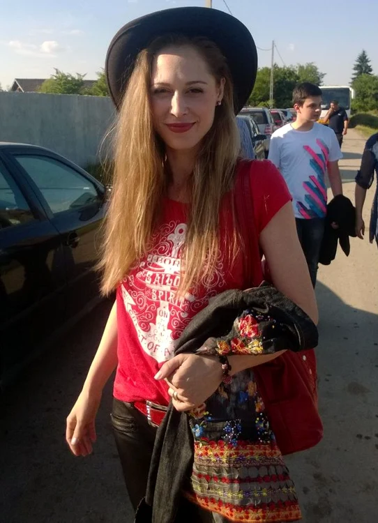 Soţia lui Dan Helciug îi va ţine pumnii artistului în marea finală de la "Ferma Vedetelor"