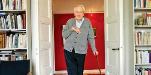 Tomas Tranströmer, născut pe 15 aprilie 1931, la Stockholm, este poet, prozator şi traducător  p Foto: reuters