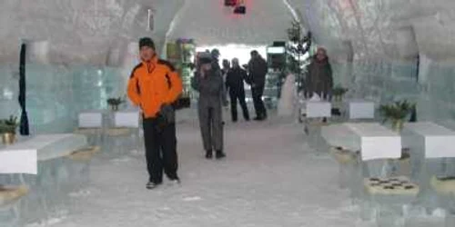 Anul trecut peste 600 de turisti au dormit la hotelul de gheata - Foto: Arhiva