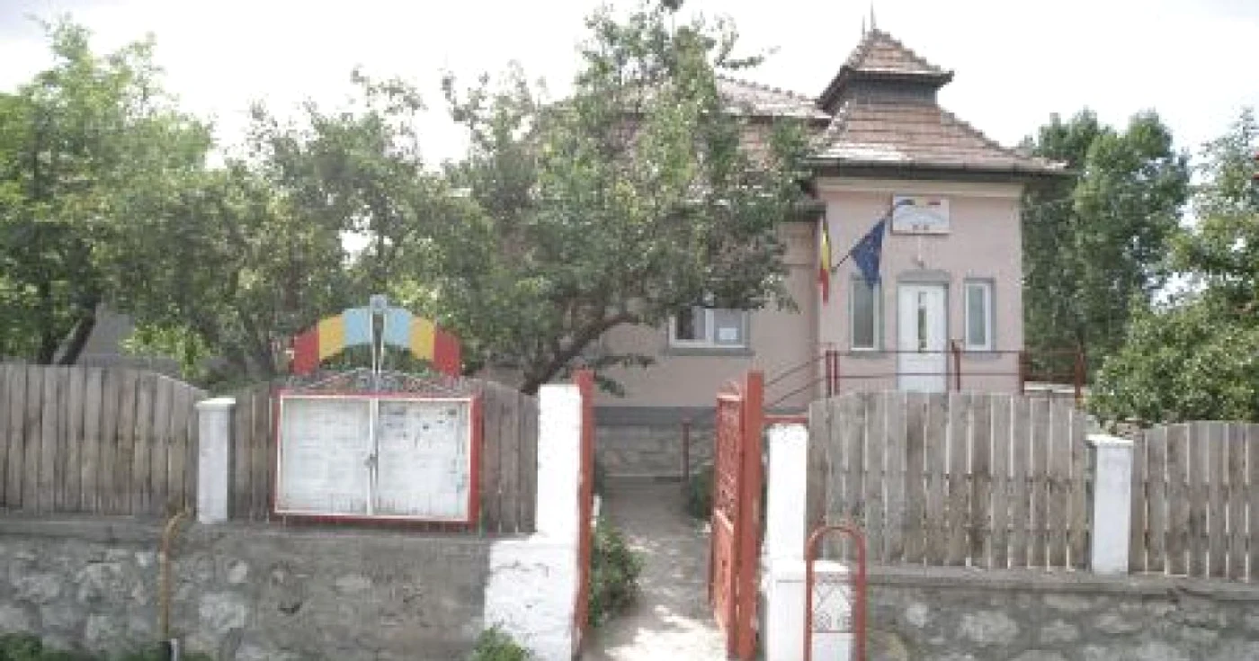 Cluj: Poliţistul implicat ieri într-un accident este încă intubat