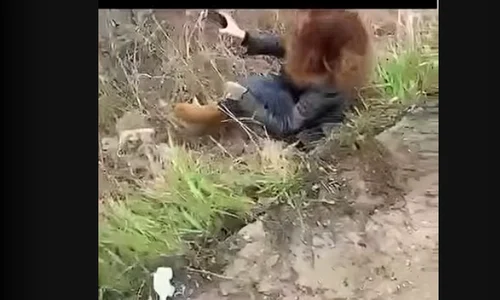 femeie uber a sarit din masina captura video Ziarul de Iasi png