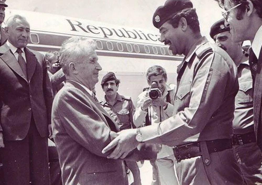 Cât mai are România de recuperat din împrumuturile acordate de Nicolae Ceaușescu. Irakul și Mozambicul și-au plătit o parte din datorii