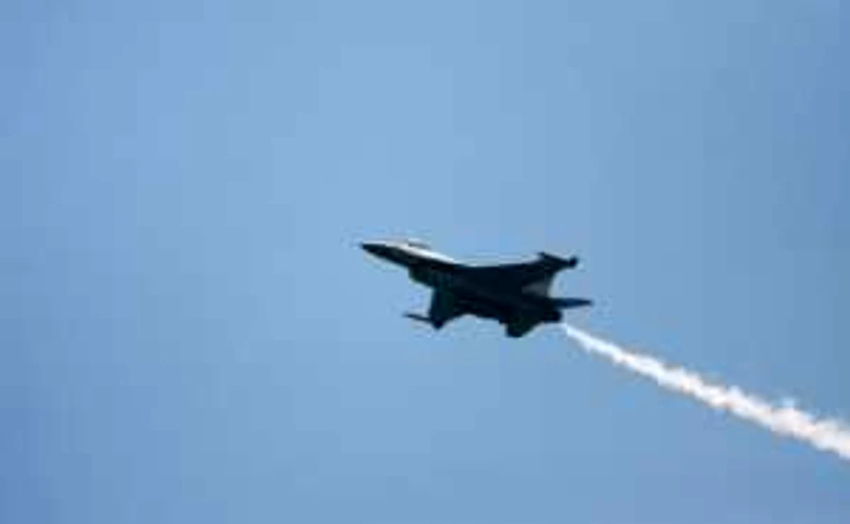 Canada a decis să participe la raidurile aeriene efectuate în Irak împotriva grupului terorist Stat Islamic