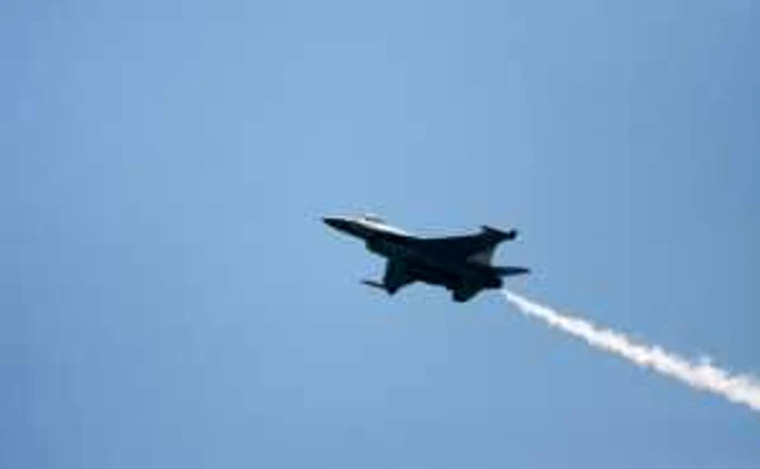 Canada a decis să participe la raidurile aeriene efectuate în Irak împotriva grupului terorist Stat Islamic