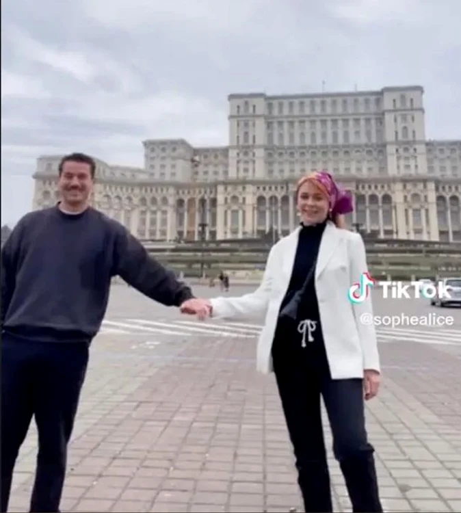 Cuplul a văzut și Palatul Parlamentului FOTO TikTok SophieAlice